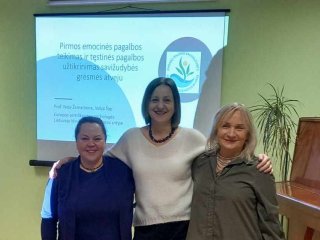 Surengtas seminaras „Savižudybės rizikos vertinimas, pirmos ir tęstinės emocinės pagalbos teikimas“
