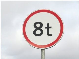Ribojamas krovininio transporto eismas žiemos sezono metu