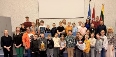 Maži žingsniai, kuriais Zarasų jaunimas keičia pasaulį: merė apdovanojo „Atliekų kultūros...