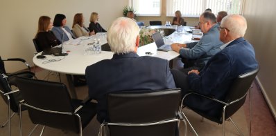 Įstaigų ir įmonių vadovų susirinkime – audros pamokos, pasirengimas rudens renginiams ir...